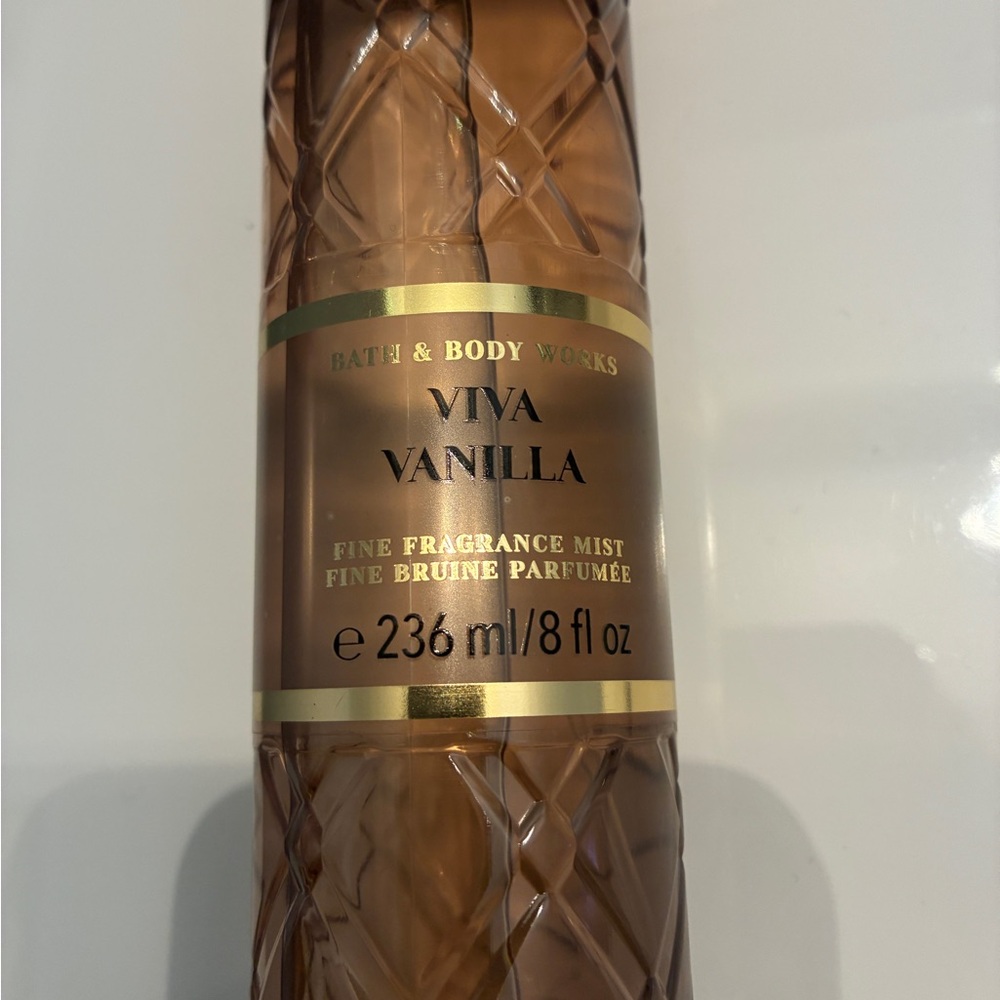 Bath & Body Works Everyday Luxuries Viva Vanilla Body Mist